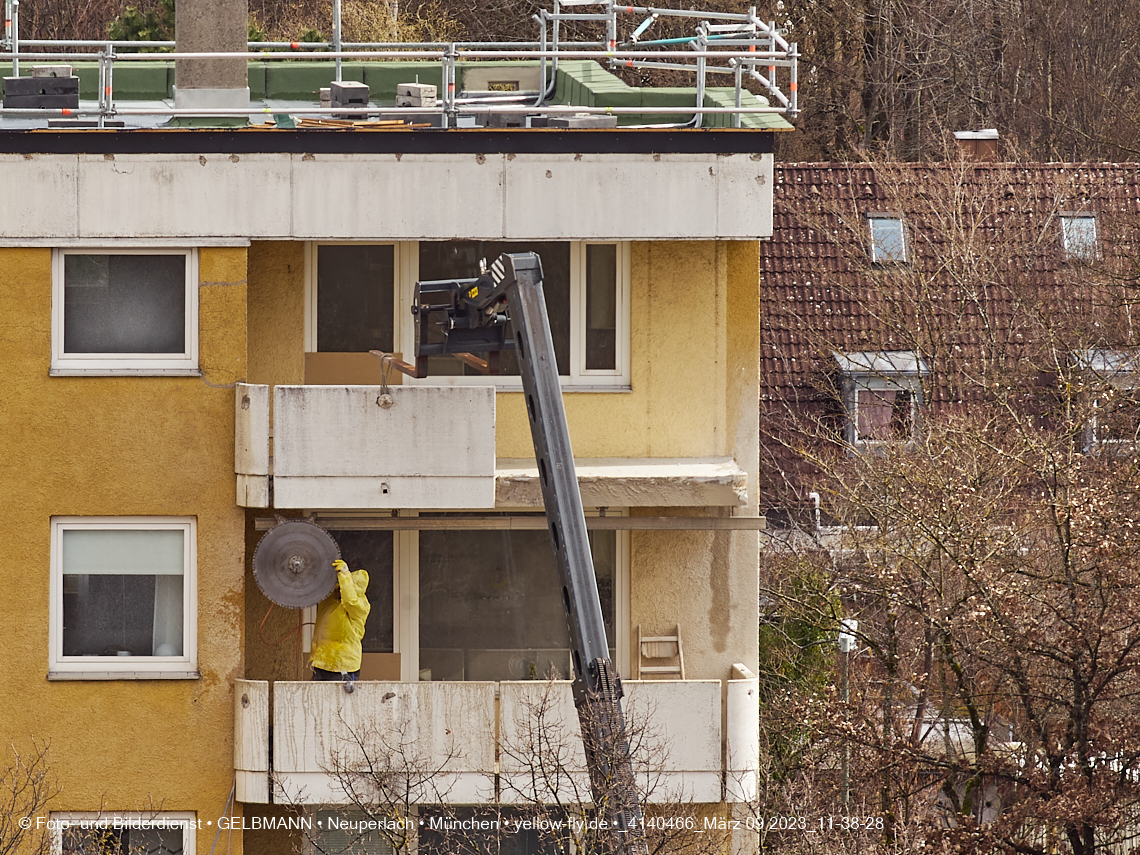 09.03.2023 - Fassadensanierung und Balkonentfernung am Karl-Marx-Ring 57c